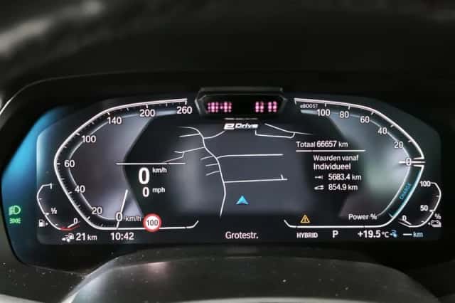BMW X5 (2023) thumbnail 4