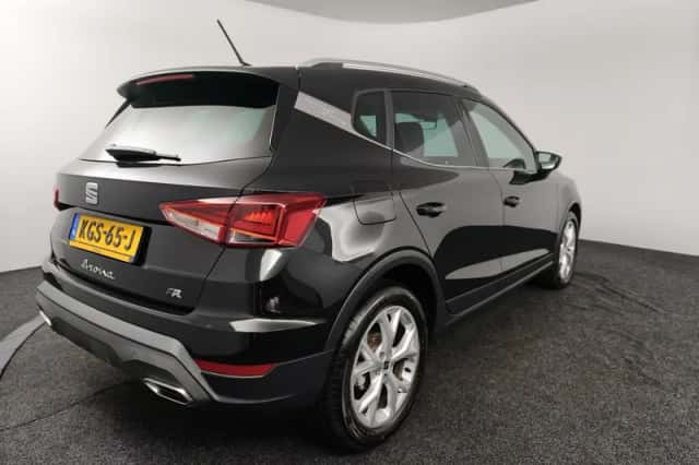 SEAT Arona (2025) thumbnail 2