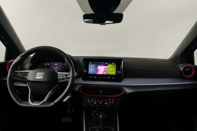 SEAT Arona (2025) thumbnail 3