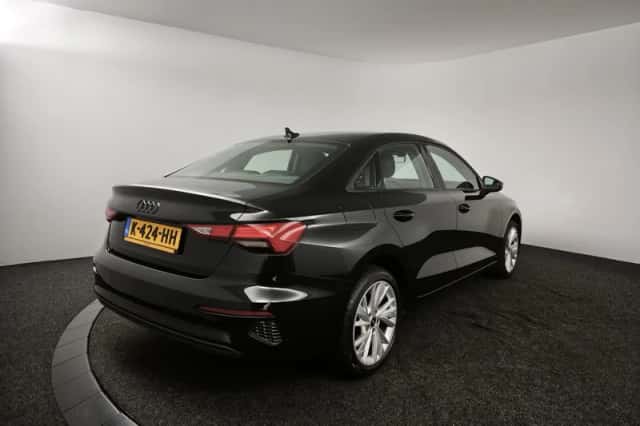 Audi A3 (2021) thumbnail 2