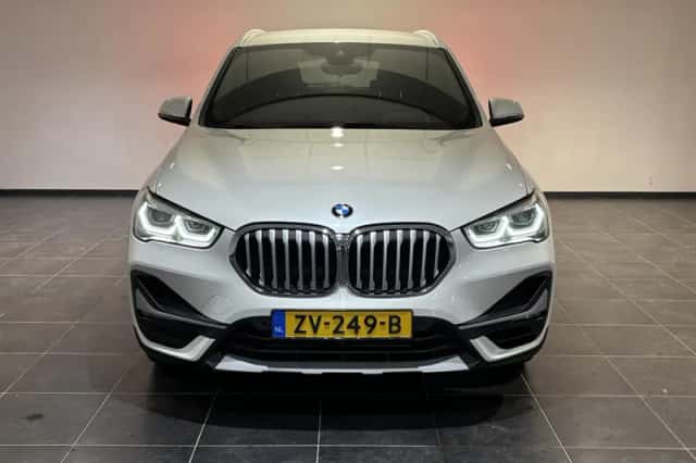 BMW X1 (2019) thumbnail 2
