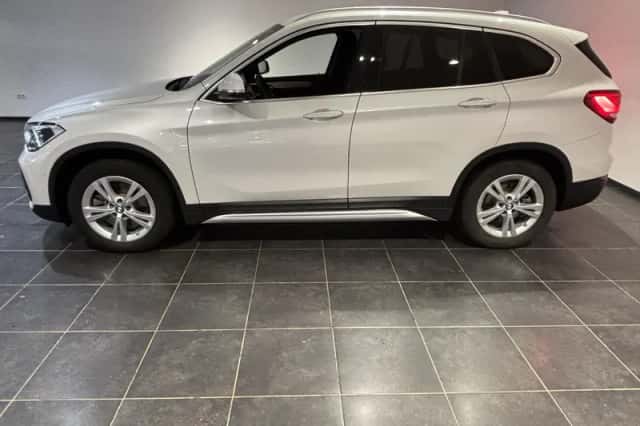 BMW X1 (2019) thumbnail 4