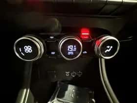 Renault Captur (2020) thumbnail 13