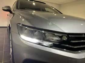Volkswagen Passat (2021) thumbnail 23