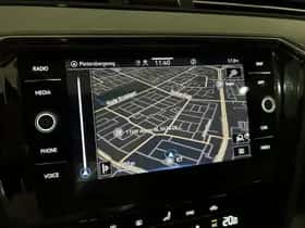 Volkswagen Passat (2021) thumbnail 10