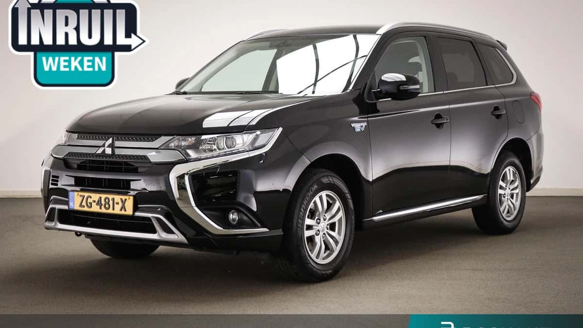 Mitsubishi Outlander (2019) — foto 1