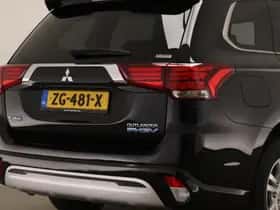 Mitsubishi Outlander (2019) thumbnail 19
