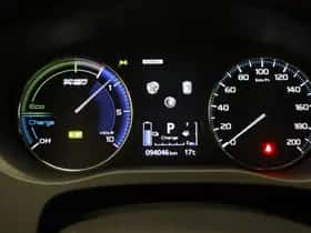 Mitsubishi Outlander (2019) thumbnail 4