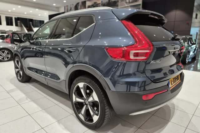 Volvo XC40 (2021) thumbnail 5