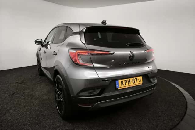 Renault Captur (2025) thumbnail 6