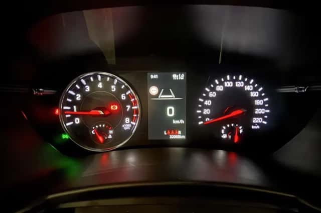 Suzuki Swift (2025) thumbnail 4
