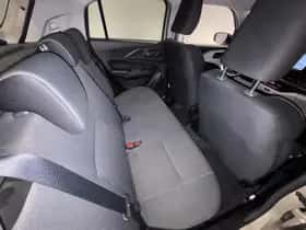 Suzuki Swift (2025) thumbnail 8