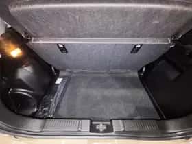 Suzuki Swift (2025) thumbnail 9