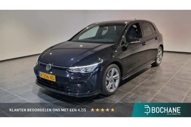 Volkswagen Golf (2022) thumbnail 1