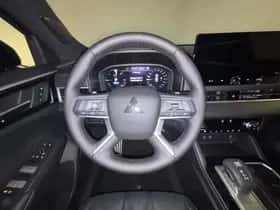 Mitsubishi Outlander (2026) thumbnail 14
