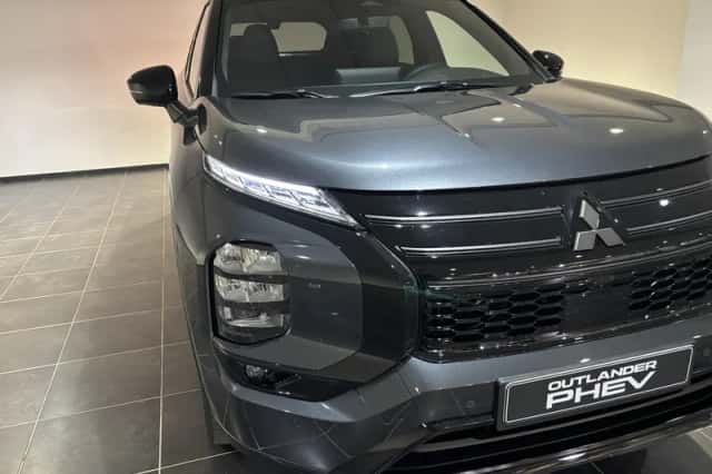 Mitsubishi Outlander (2026) thumbnail 4