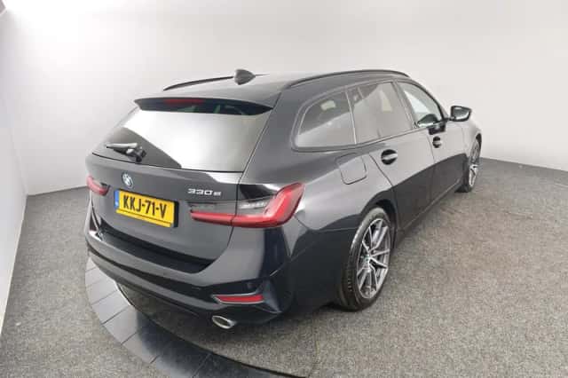 BMW 3-Serie (2022) thumbnail 2