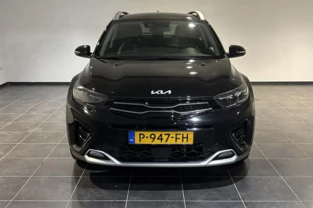Kia Stonic (2022) thumbnail 2