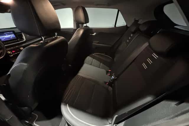 Kia Stonic (2022) thumbnail 6