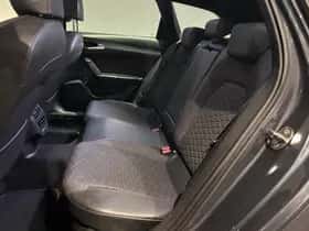 SEAT Leon (2021) thumbnail 8
