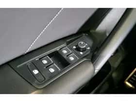 Volkswagen Tiguan (2024) thumbnail 24