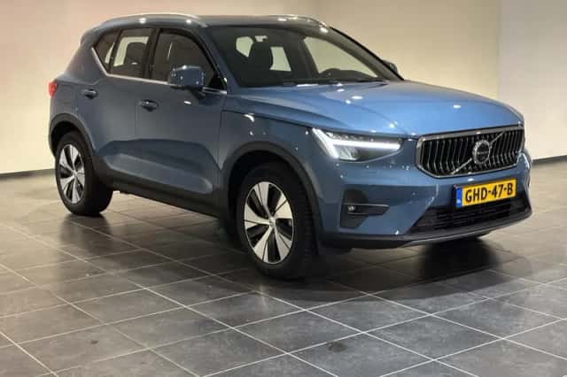 Volvo XC40 (2024) thumbnail 5