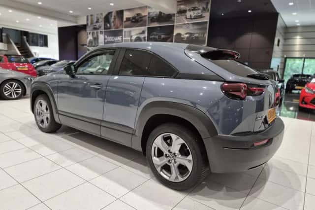 Mazda MX-30 (2020) thumbnail 5