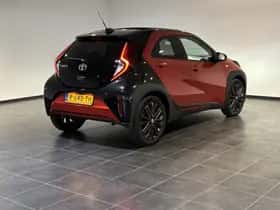 Toyota Aygo (2022) thumbnail 2