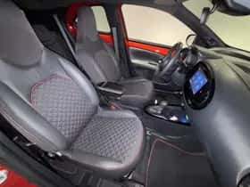 Toyota Aygo (2022) thumbnail 25