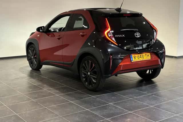 Toyota Aygo (2022) thumbnail 6