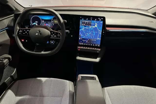 Mitsubishi Eclipse Cross (2026) thumbnail 3