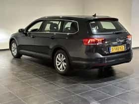 Volkswagen Passat (2023) thumbnail 6