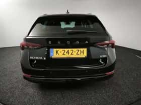 Škoda Octavia (2021) thumbnail 18