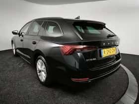 Škoda Octavia (2021) thumbnail 6