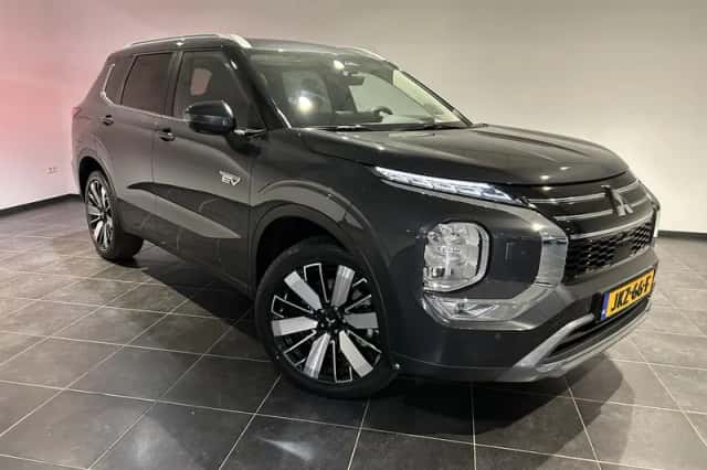 Mitsubishi Outlander (2025) thumbnail 4