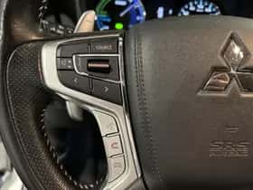 Mitsubishi Outlander (2021) thumbnail 20
