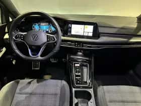 Volkswagen Golf (2023) thumbnail 3