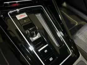 Volkswagen Golf (2023) thumbnail 22