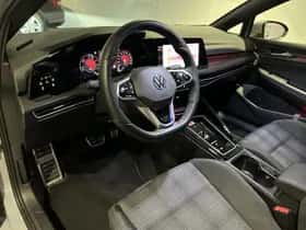 Volkswagen Golf (2023) thumbnail 23
