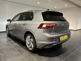 Volkswagen Golf (2023) thumbnail 6