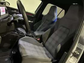 Volkswagen Golf (2023) thumbnail 7