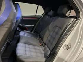 Volkswagen Golf (2023) thumbnail 8