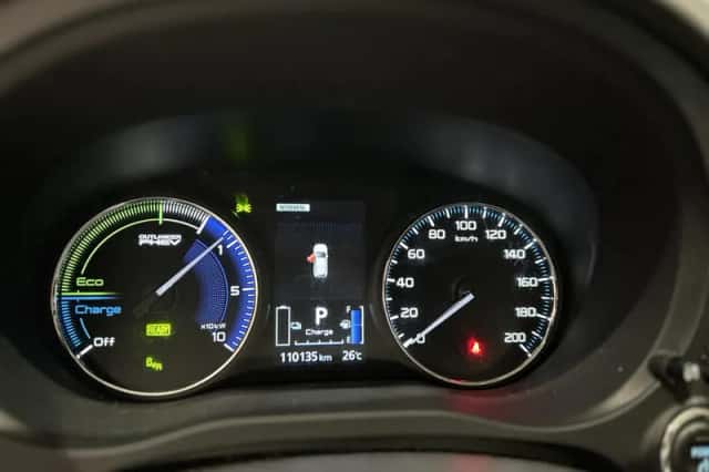 Mitsubishi Outlander (2019) thumbnail 4