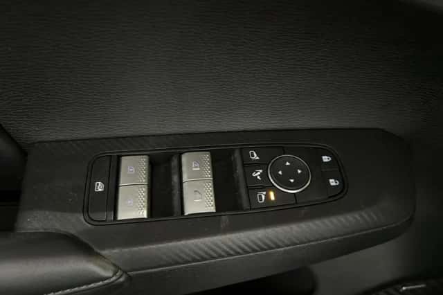 Mitsubishi Outlander (2025) thumbnail 1