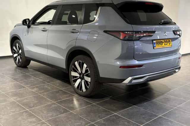 Mitsubishi Outlander (2025) thumbnail 6