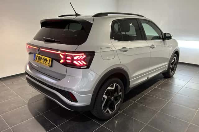 Volkswagen T-Cross (2025) thumbnail 2