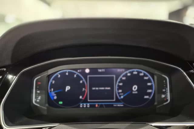 Volkswagen Passat (2021) thumbnail 4