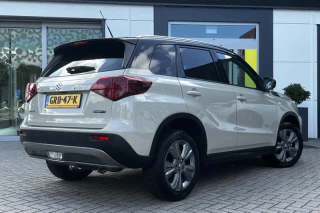 Suzuki Vitara (2024) thumbnail 2