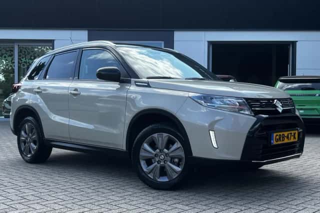 Suzuki Vitara (2024) thumbnail 5