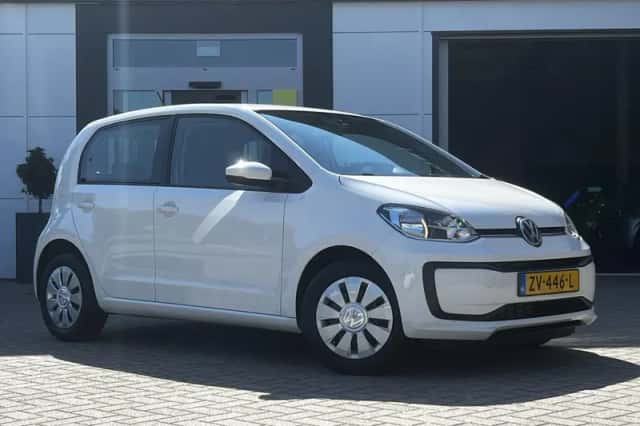 Volkswagen Up! (2019) thumbnail 5